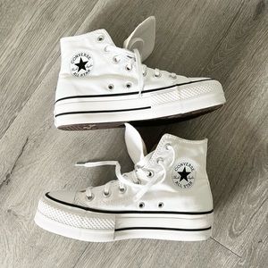 Women Chuck Taylor All Star Lift Platform Size 7